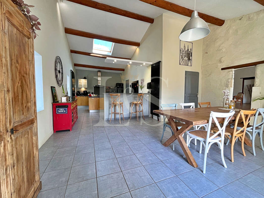 Maison à VIVIERS