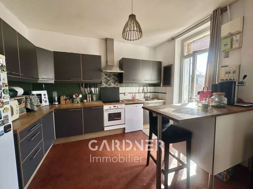 Appartement à MARSEILLE-10E