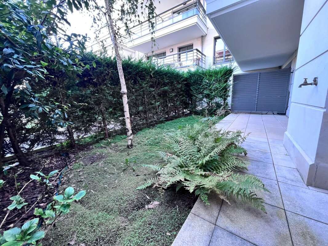 Chaville rive droite - 2p jardin privatif box - photo 11