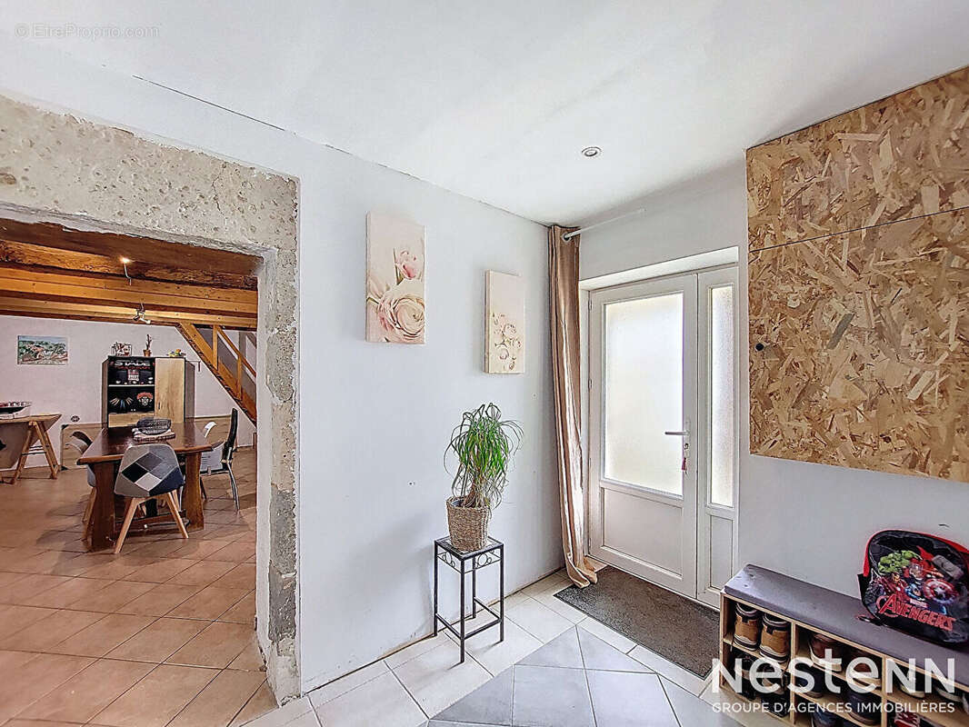 Maison à LARROQUE-ENGALIN