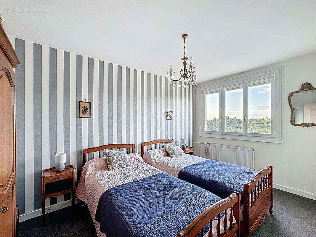 Appartement à SAINTE-FOY-LES-LYON