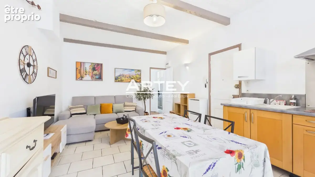 Appartement type 2 39 m2 - Cour intérieure de 29 m2 - photo 2