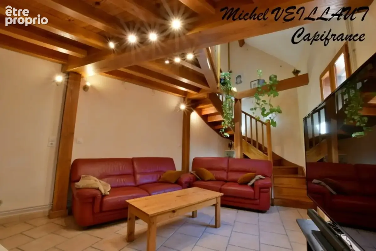Maison à vendre 11 pièces MOULINS (03), 5 chambres, garage, 3 salles d'eau, terrain 237 m² - photo 2