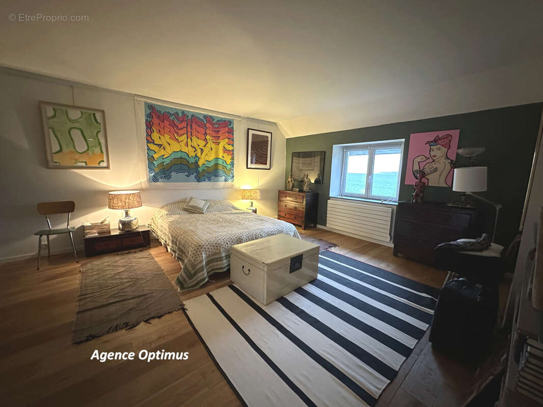 Maison à VILLETHIERRY