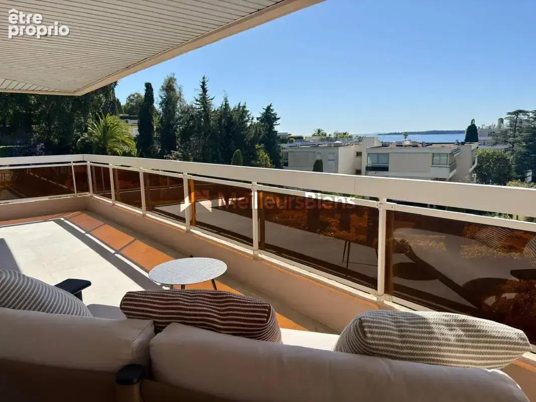 Cannes-Basse Californie : Appartement 5 pièces terrasse, vue mer - photo 9