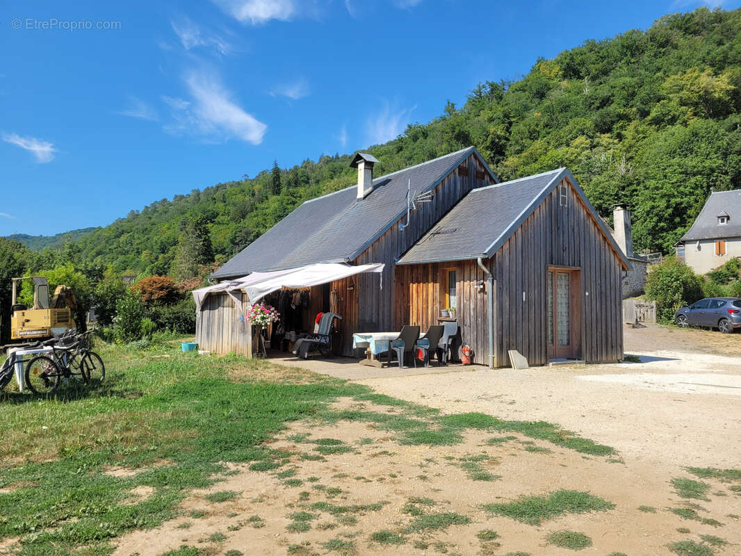Maison à MONCEAUX-SUR-DORDOGNE