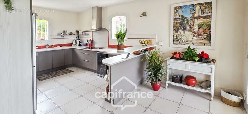 Maison à vendre 4 pièces VUE MER + Garage 55m² + Piscine SANARY SUR MER (83) - photo 23