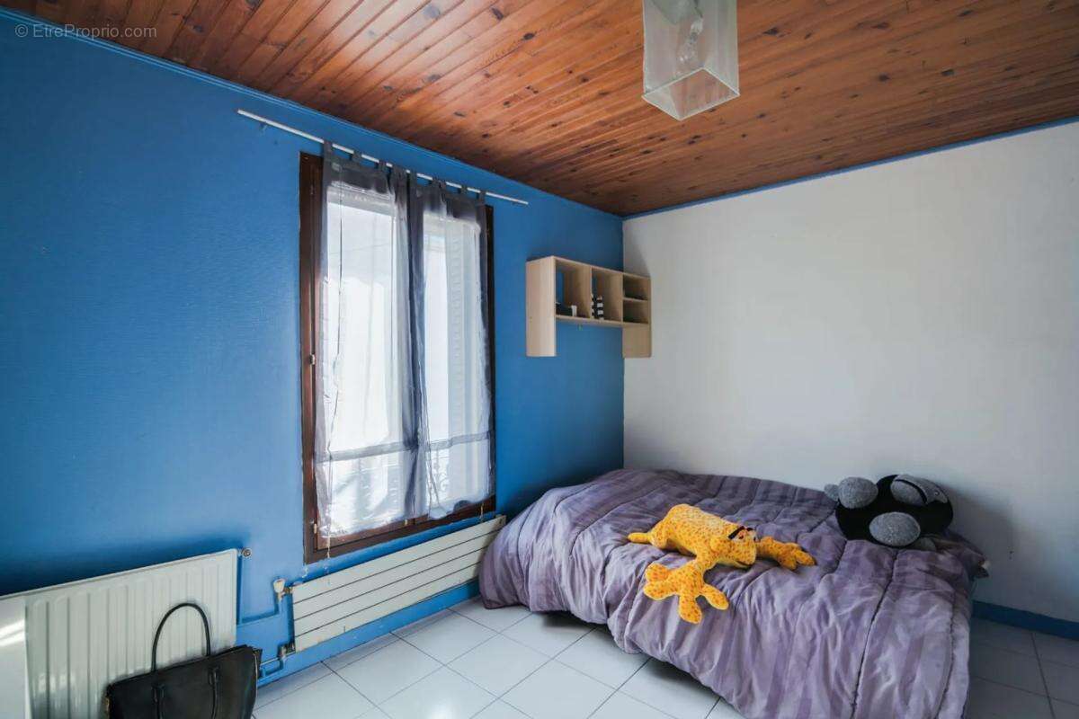 Maison à ROMILLY-SUR-SEINE