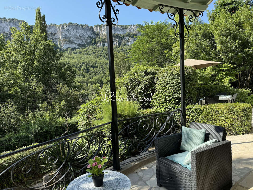 Maison 132 m² à Saint-Antonin-Noble-Val  - photo 2