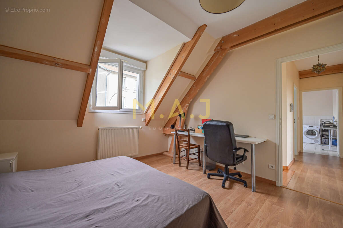 Maison à LE PERREUX-SUR-MARNE