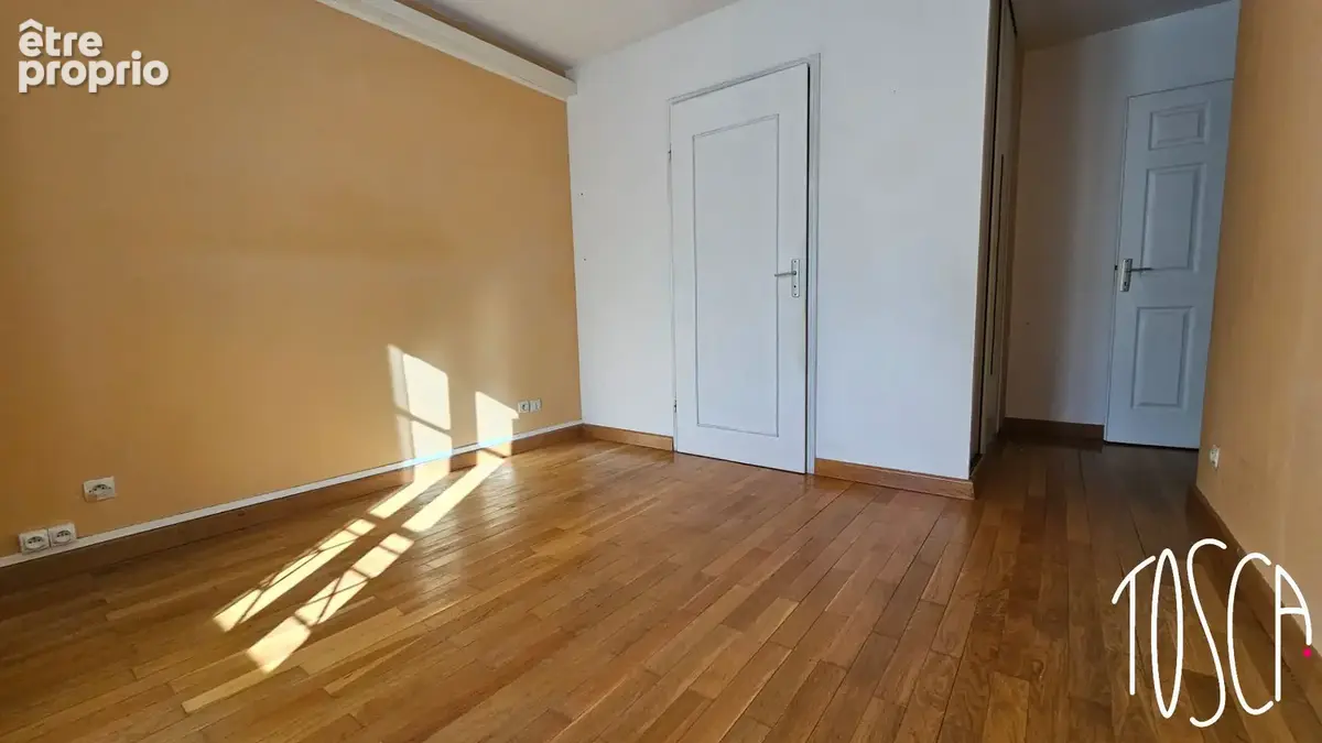 Thiais - quartier apollonia - 4 pieces - balcon - box - proche commerces - photo 12