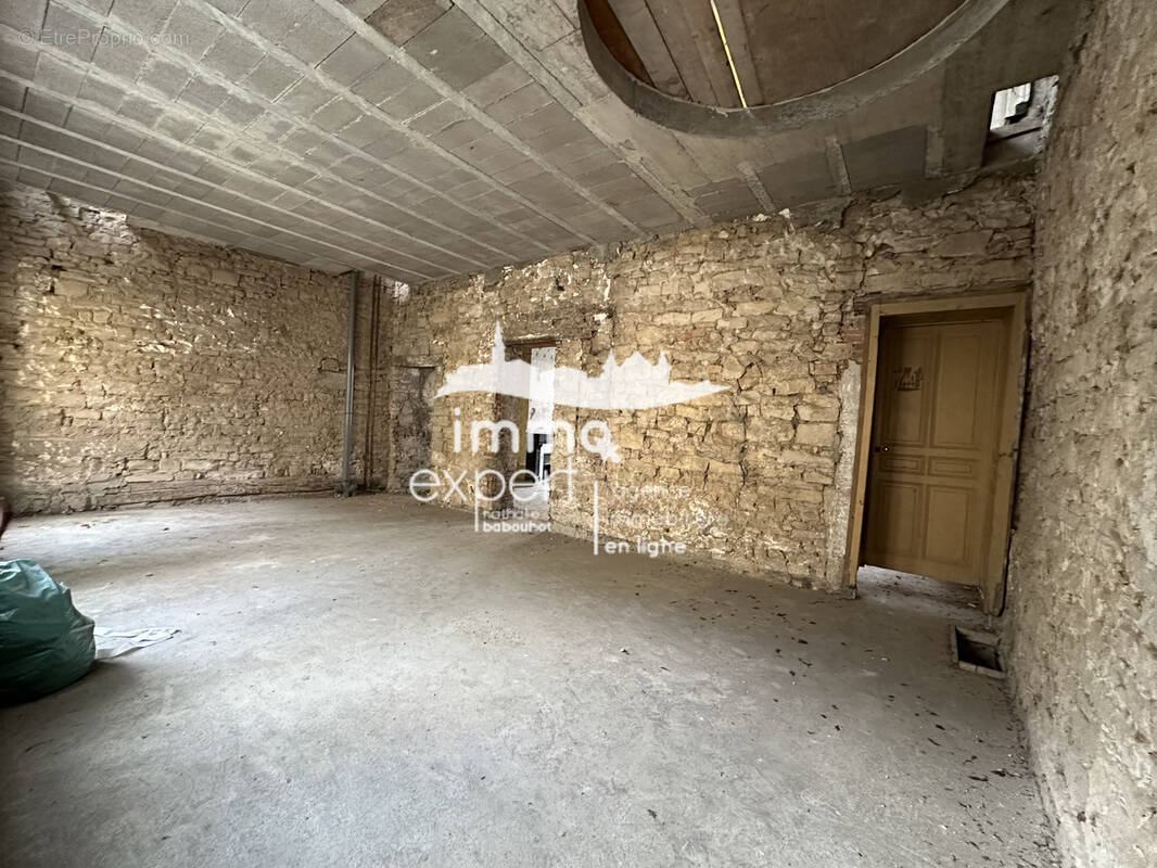 Appartement à MIRECOURT