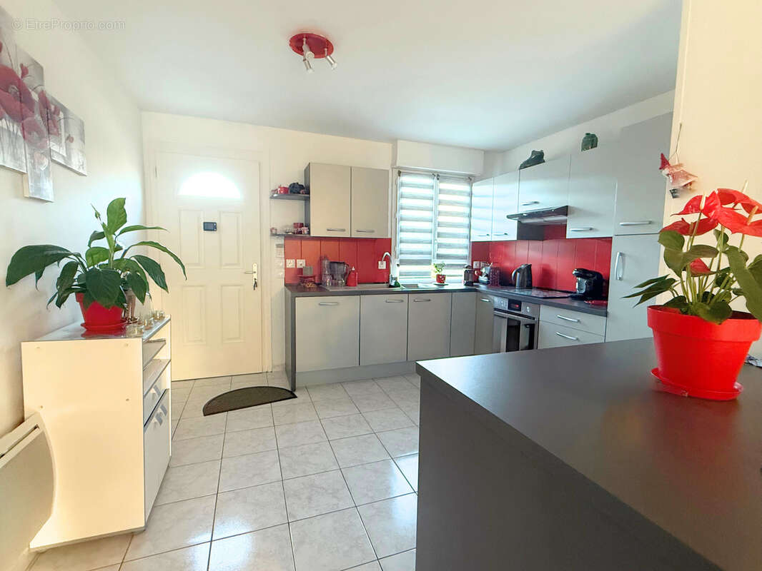 Maison à ROQUEBRUNE-SUR-ARGENS