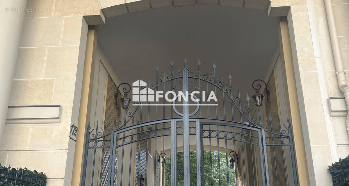 Appartement à LE PLESSIS-ROBINSON