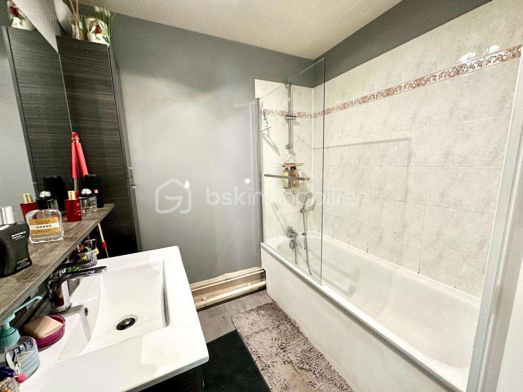 Appartement à SAINT-OUEN-L'AUMONE