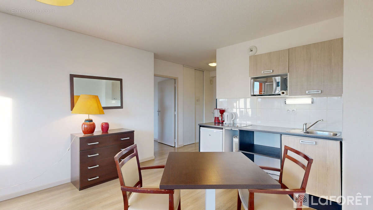 Appartement à YZEURE