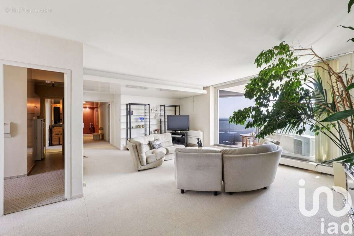 Photo 9 - Appartement à PUTEAUX