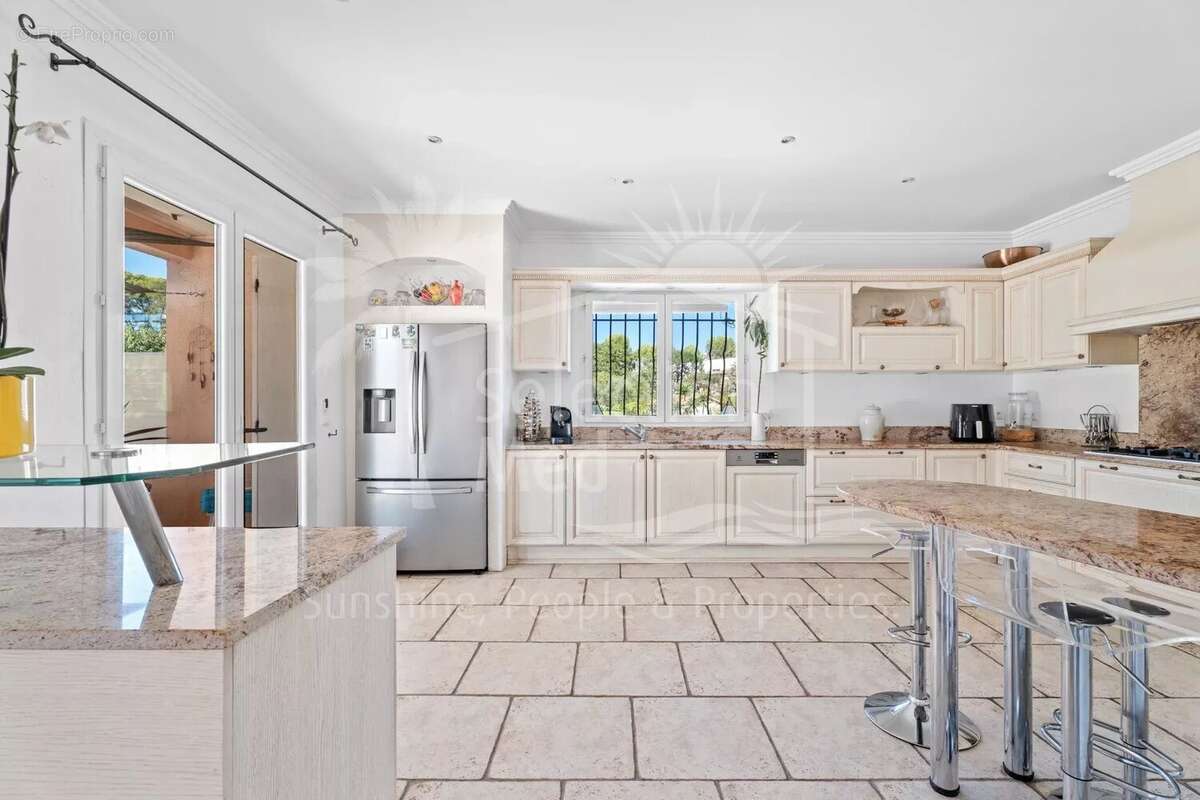 Maison à MOUANS-SARTOUX