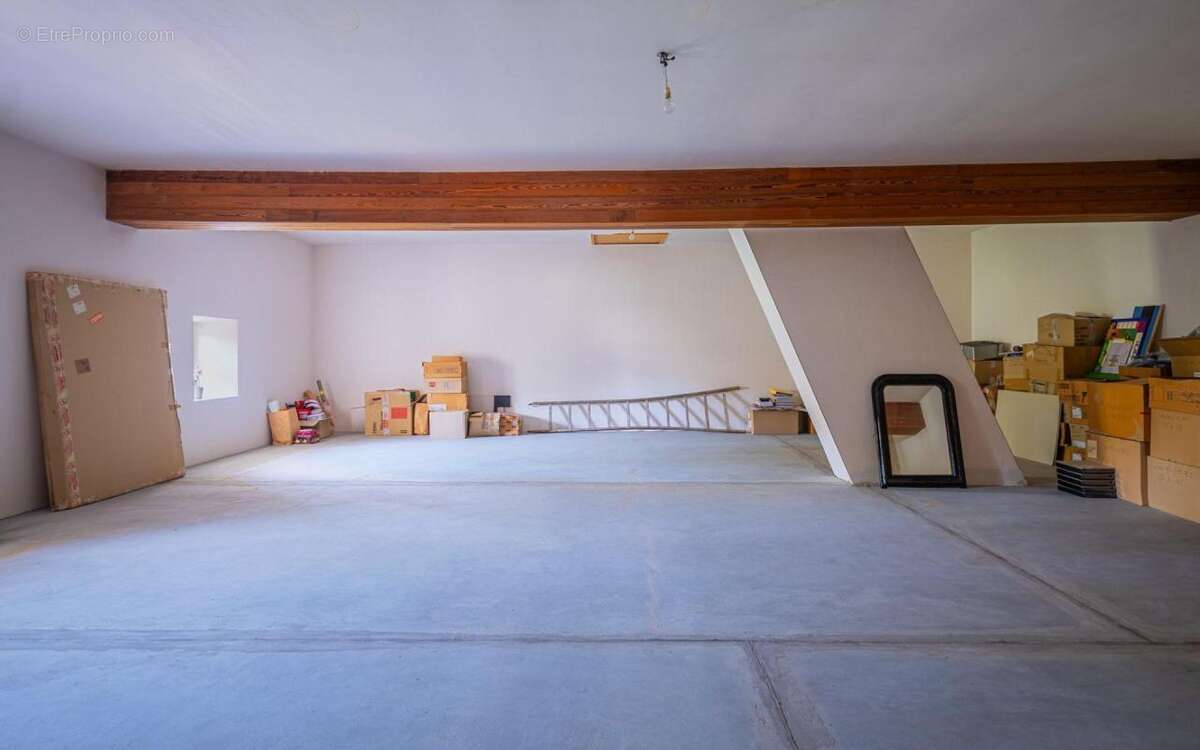 Maison à FRESNAY-SUR-SARTHE