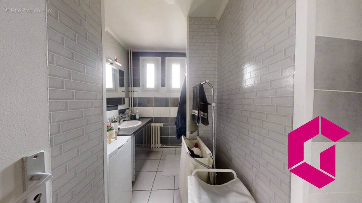 Appartement à SAINT-ETIENNE