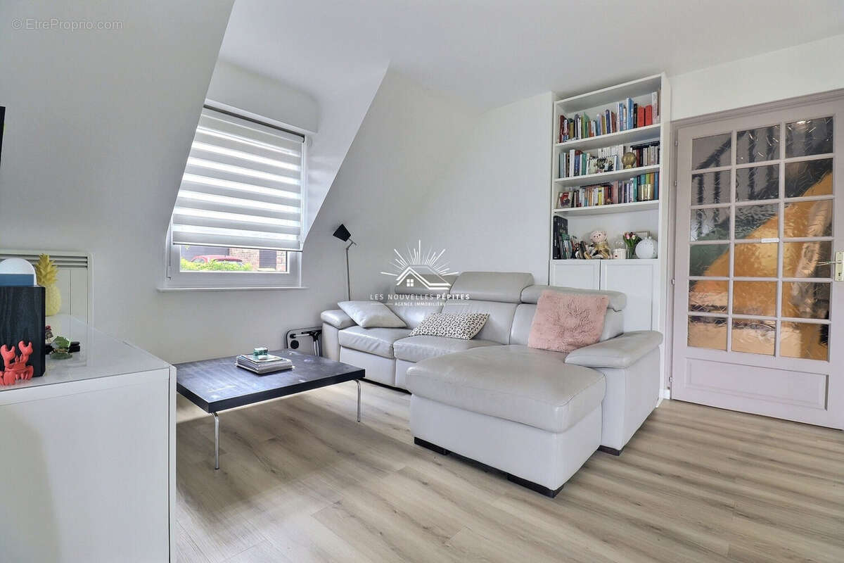 Maison 112 m² à Croix  - photo 9