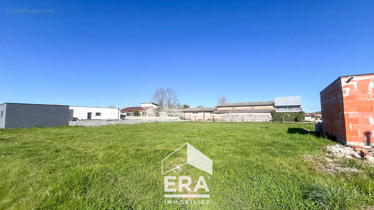 Terrain à LE SEQUESTRE