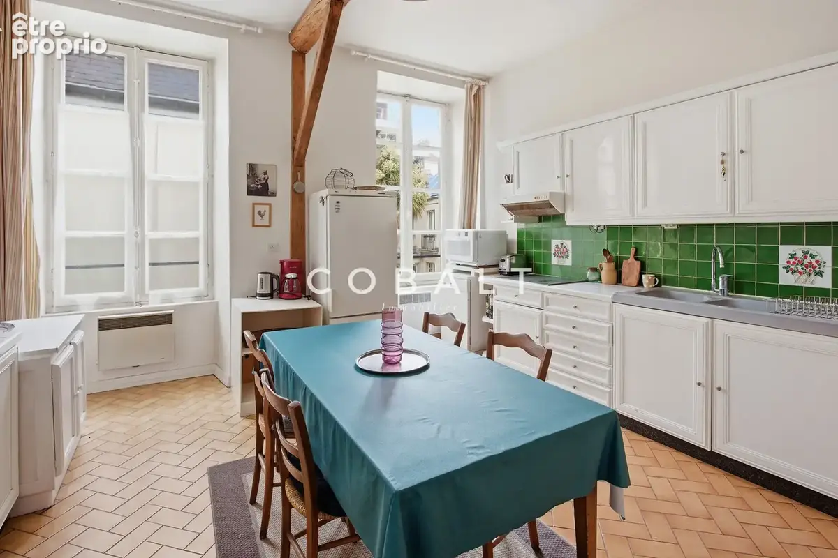 Appartement de charme   Quartier Saint-Mihiel / Talensac   Hauteur sous plafond, volume - photo 10