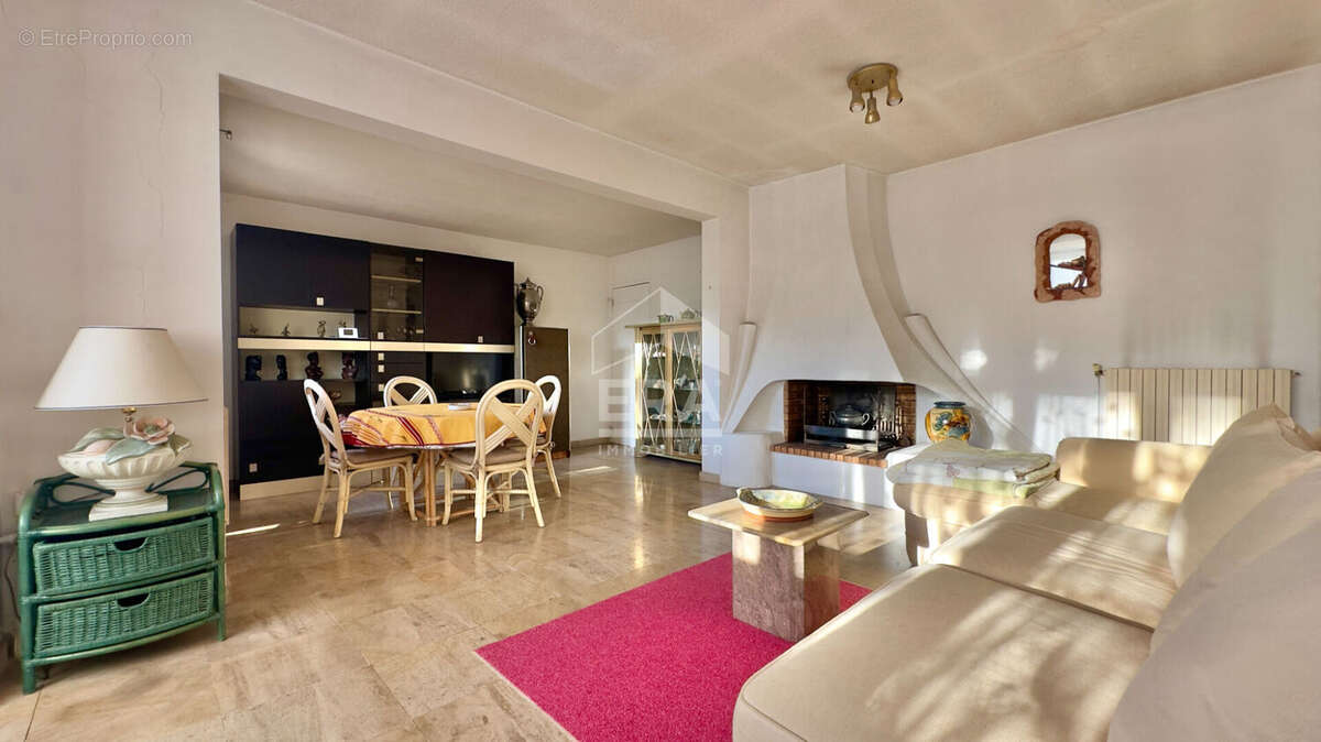 Maison à SAVIGNY-SUR-ORGE