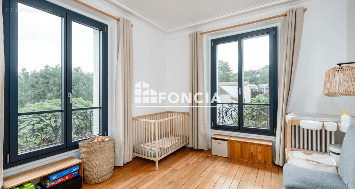 Appartement à BOURG-LA-REINE