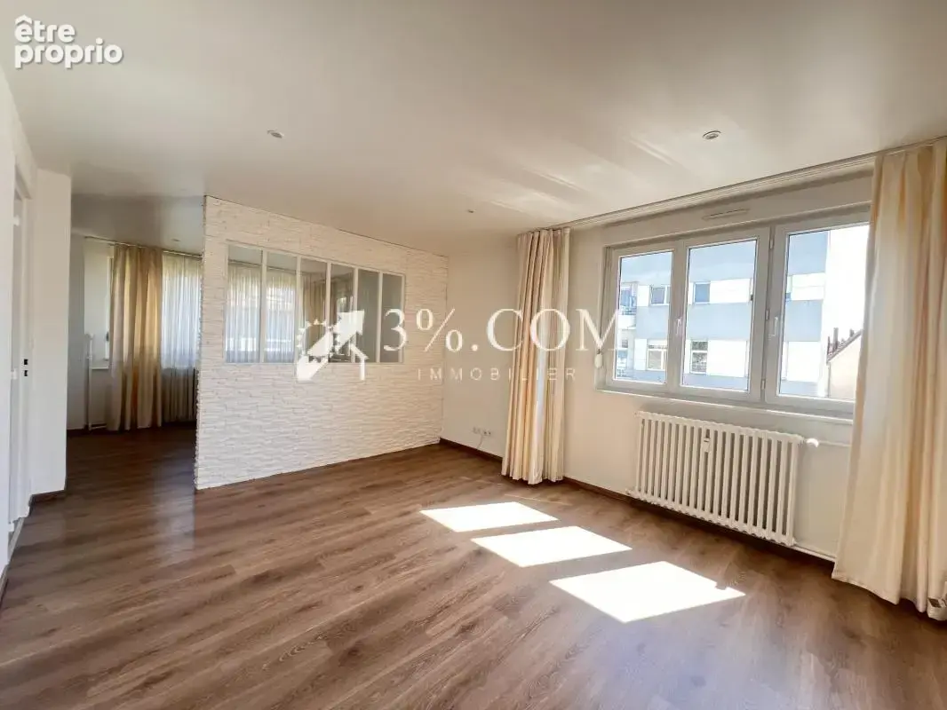 3%COM Magnifique appartement F3 87m2 rénové avec cave et gar - photo 4