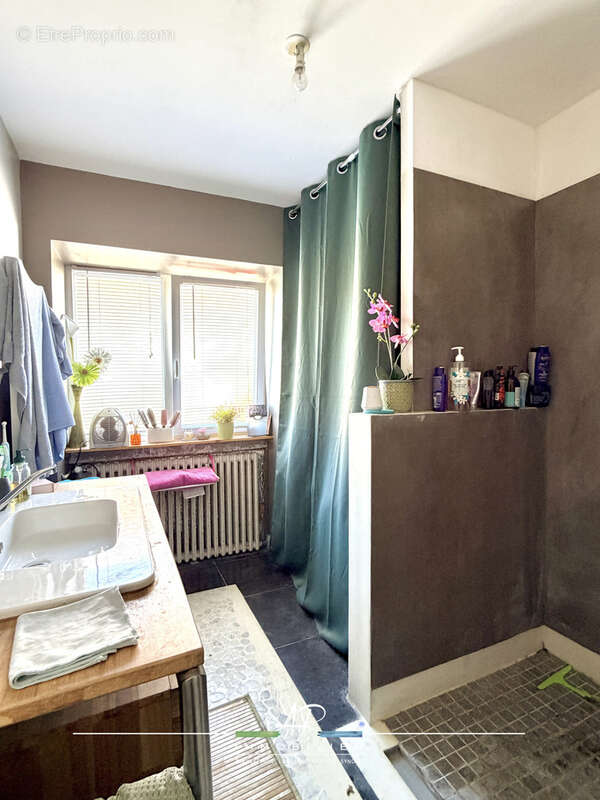 Maison à RUFFEY-LES-ECHIREY