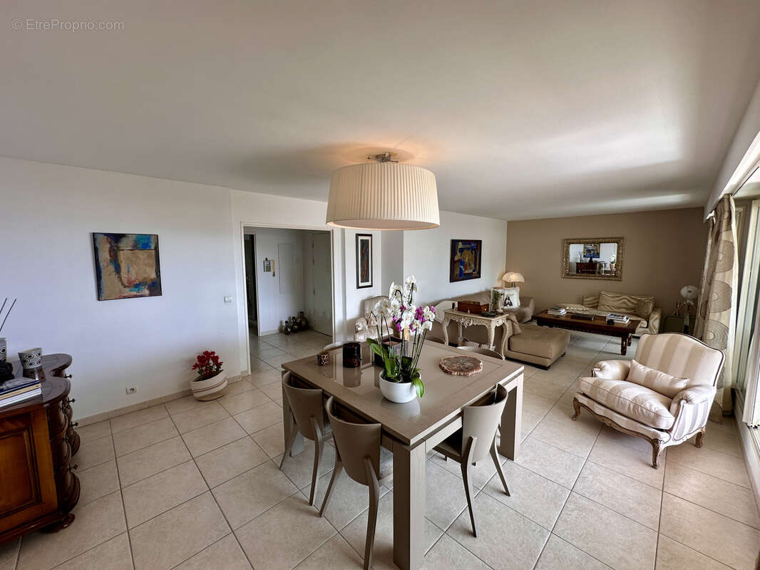 Appartement à BEAUSOLEIL