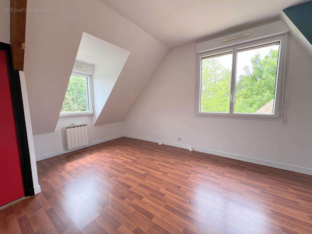 Maison à SAVIGNE-L'EVEQUE