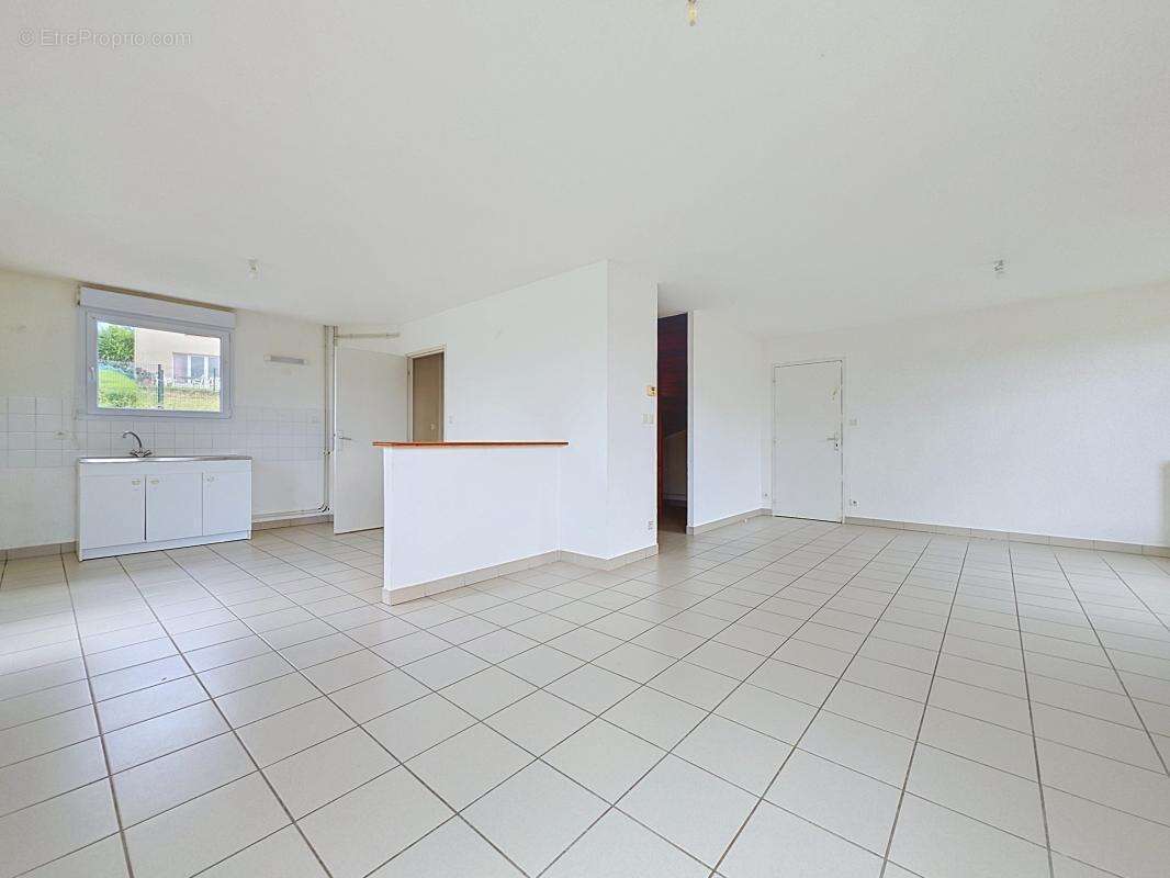 Maison - 3 Chambres - Garage - Jardin - Proche centre village - photo 17