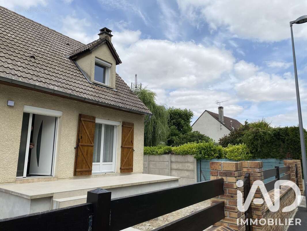 Maison 119 m² à Aumenancourt  - photo 2