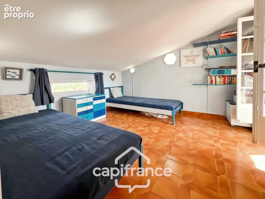 Appartement à vendre 4 pièces PORQUEROLLES (83), rare à la vente appartement 2 terasses et cave, vue et calme - photo 14