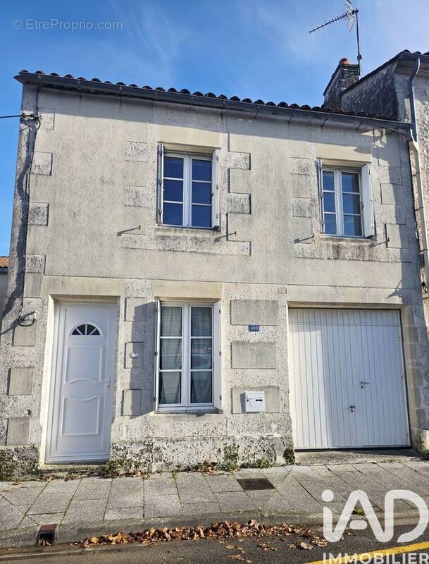 Photo 1 - Maison à ROUILLAC