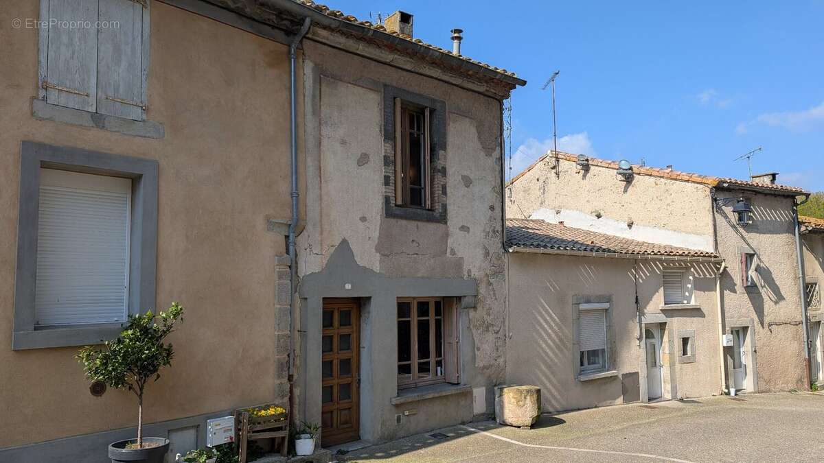 Maison à PEZENS