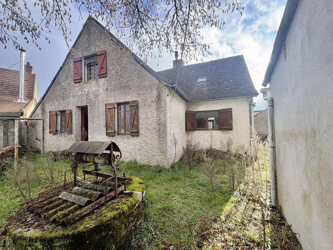 Maison à LA NOCLE-MAULAIX
