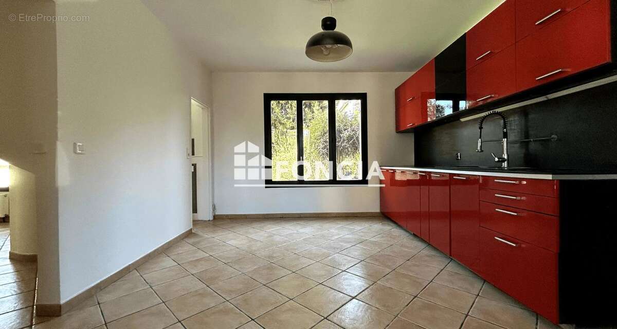 Maison à CORBEIL-ESSONNES