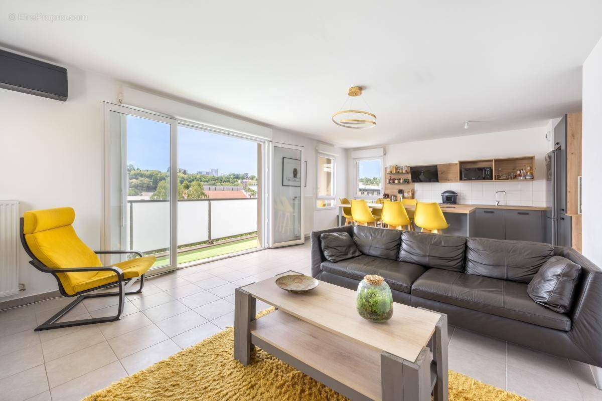 Appartement à LYON-9E