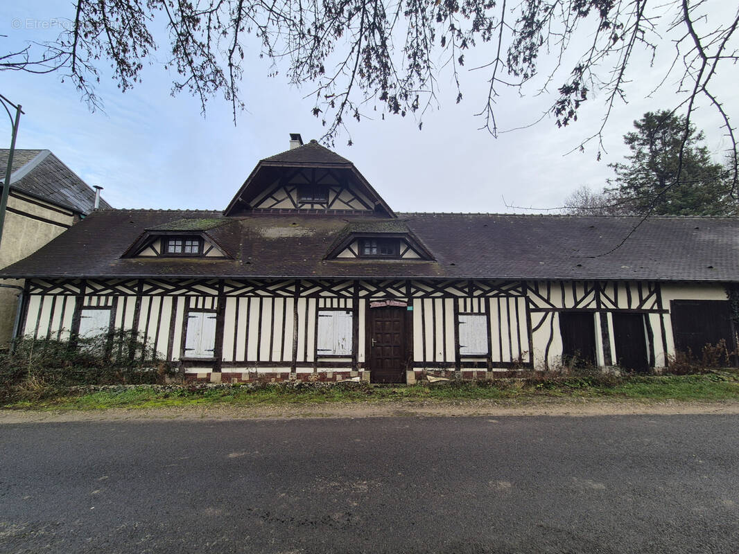 Maison à NEUFCHATEL-EN-BRAY