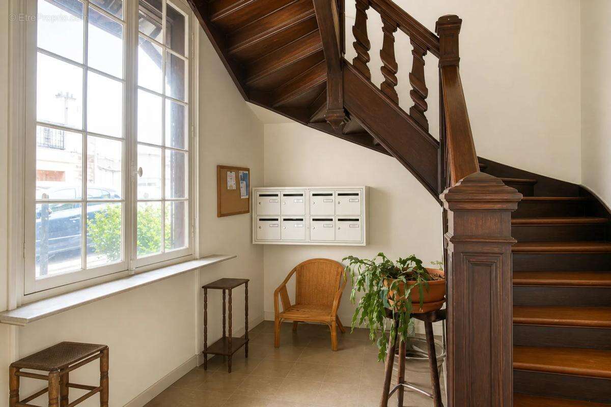 Deux pièces sous les toits - photo 13