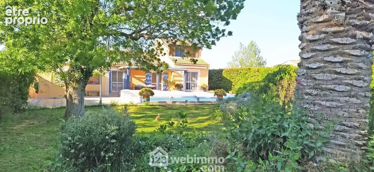 Maison 5 pièces 130 m² à vendre à Arles (13200) - photo 1