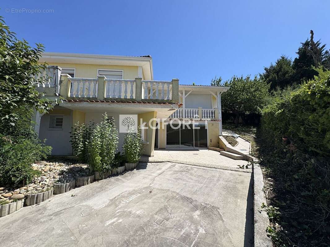 Maison à vendre Jassans Riottier 7 pièce(s) 235 m2 - photo 4