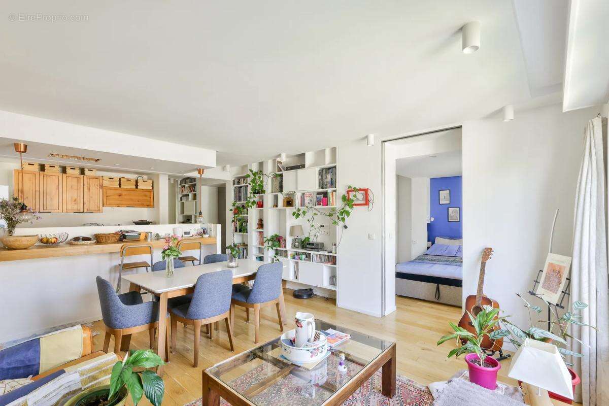 Appartement à PARIS-20E