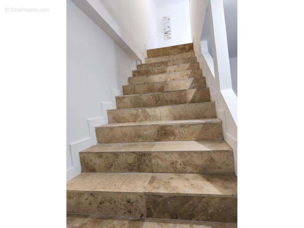 Appartement à MARSEILLE-15E
