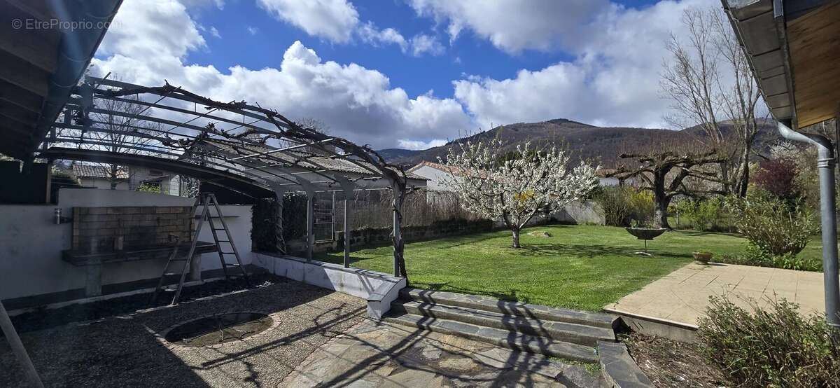 Maison à MONTGAILLARD