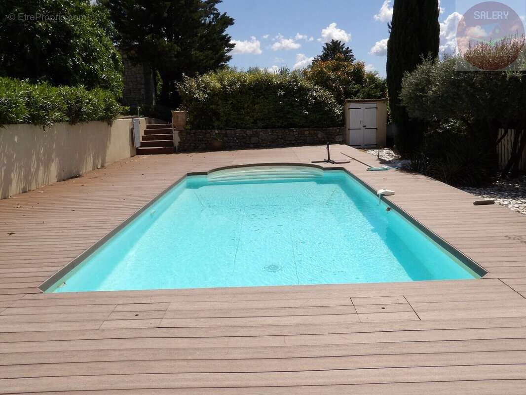 Maison à VEZENOBRES