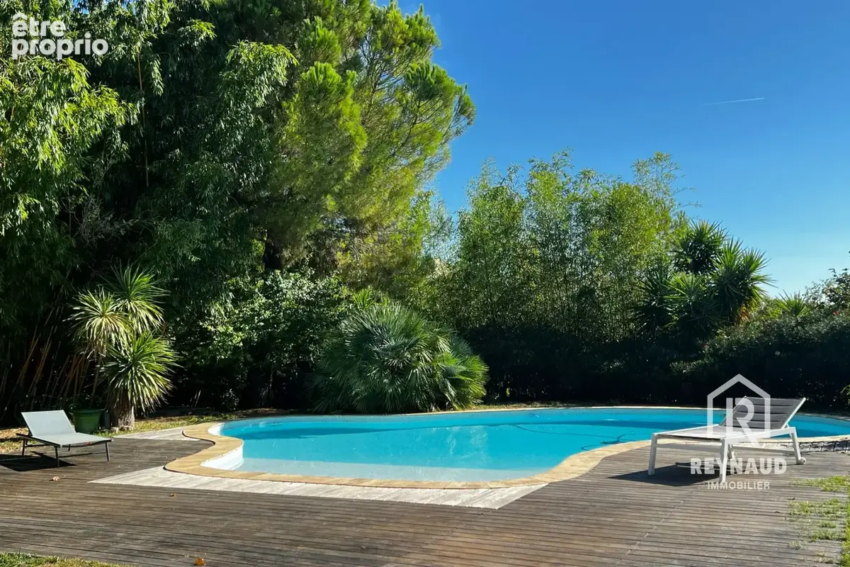 Maison 7 pièces 198 m² à vendre à Clermont-L'herault (34800) - photo 2